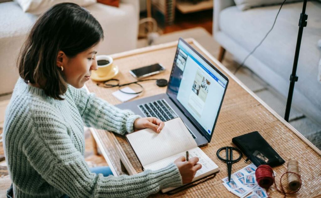 Licenciaturas que puedes estudiar en línea en la UdeG
