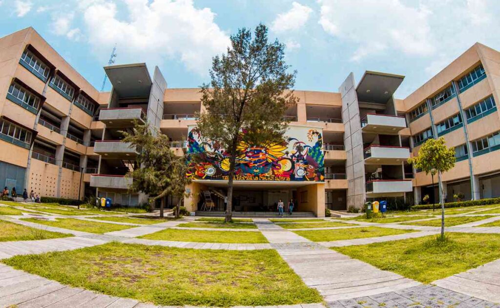 UACM